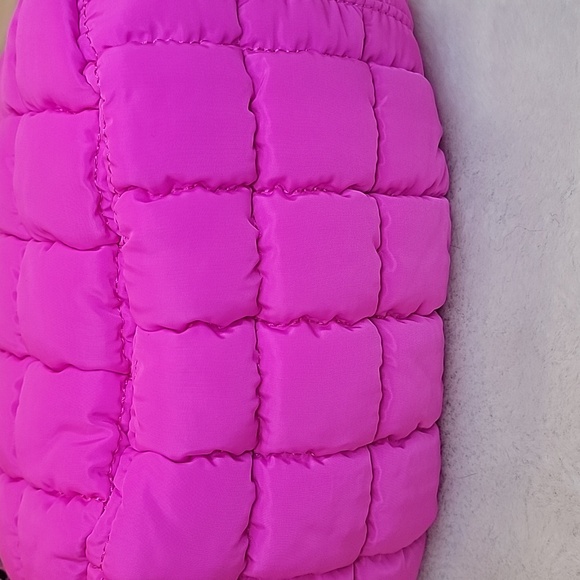 Free People Neon Candy Pink 🍭(Color Sold Out Online) Quilted Baby Carryall Bag - Picture 5 of 7